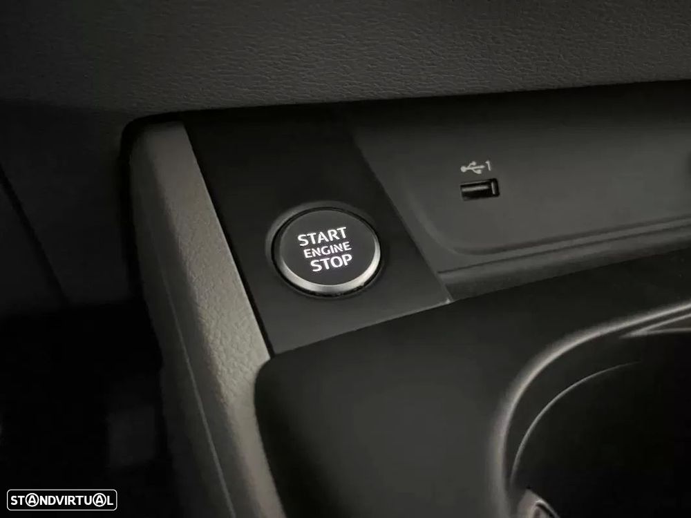Audi A4 Avant 30 TDI Advanced S tronic - 32