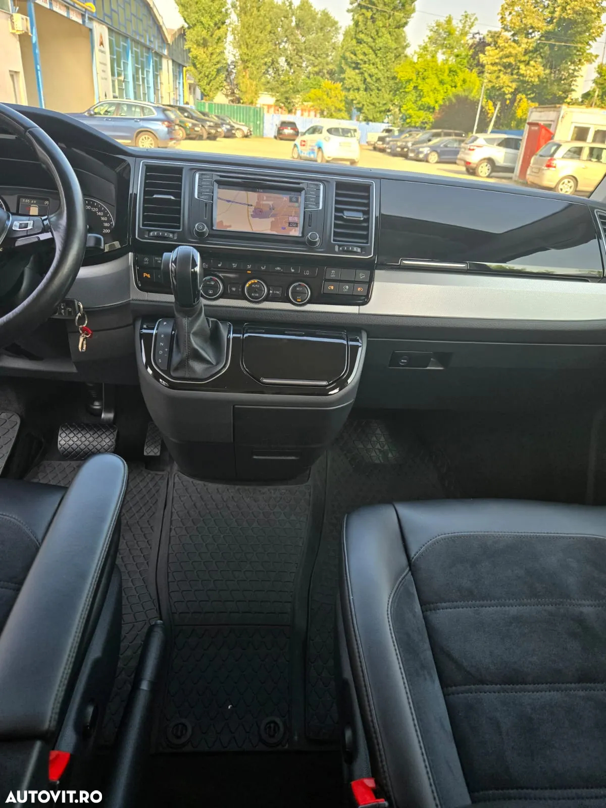 Volkswagen California - 35
