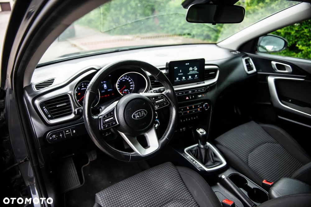 Kia Ceed 1.4 Business Line - 19