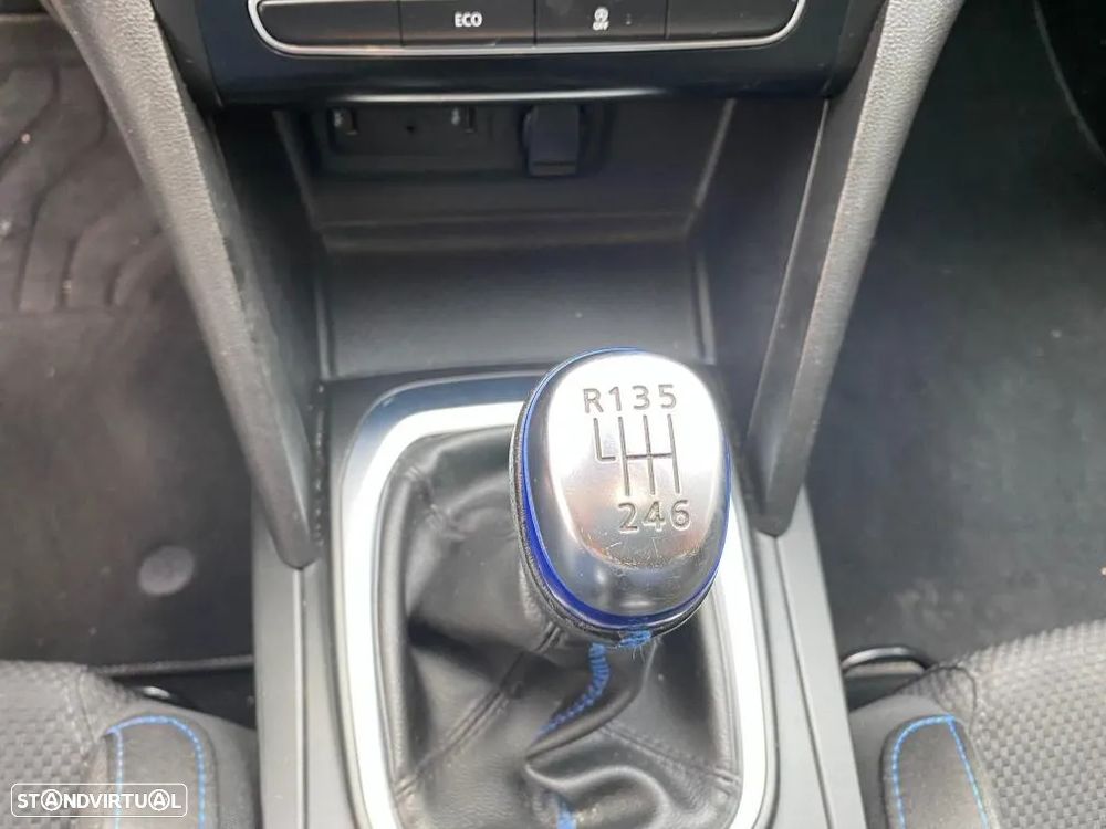 Renault Mégane Sport Tourer 1.5 Blue dCi GT Line - 22