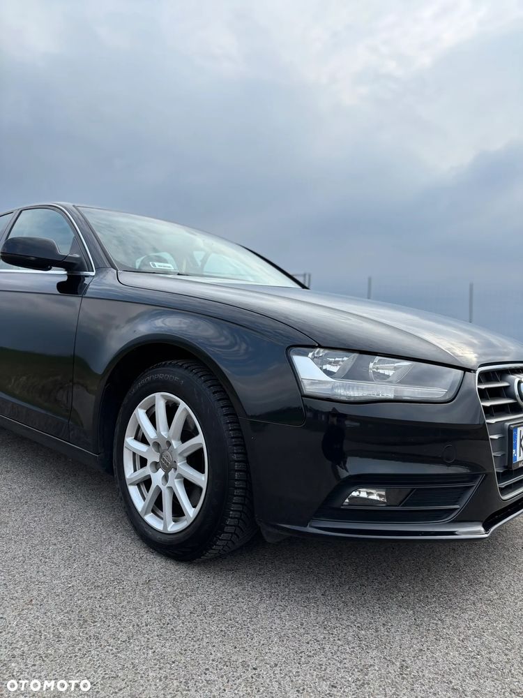 Audi A4 Limousine - 6