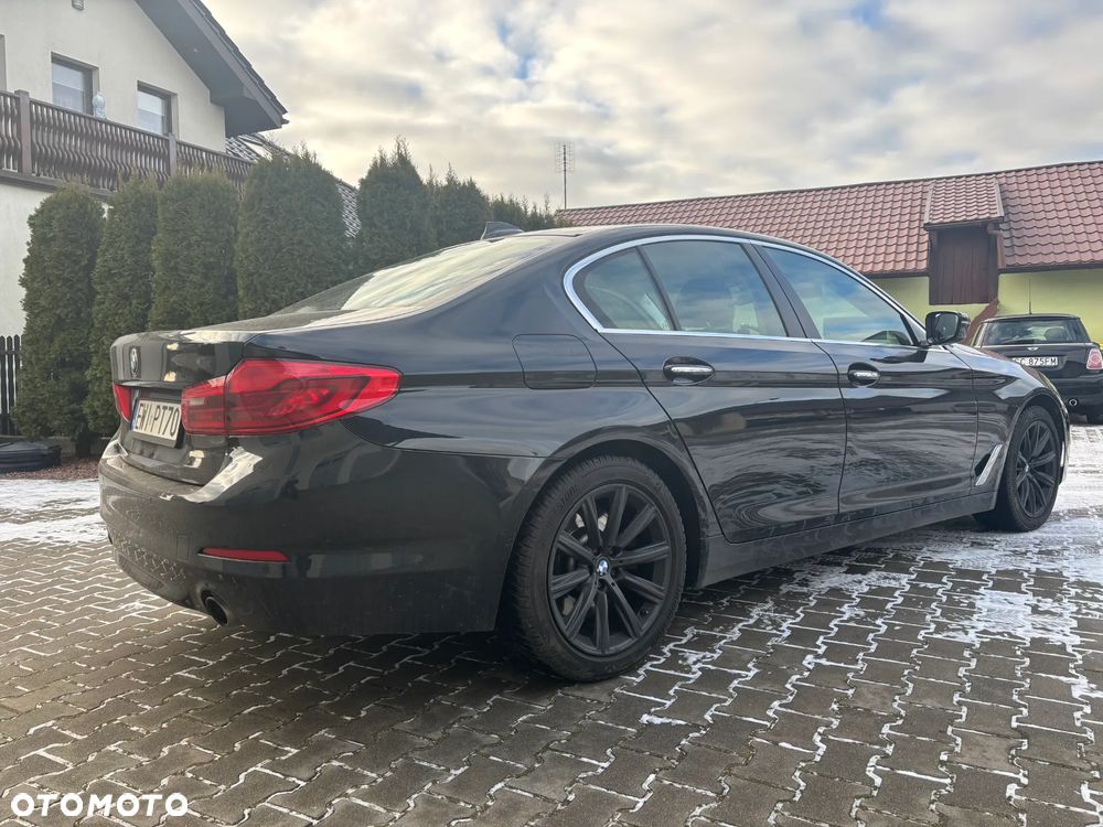 BMW Seria 5 530d xDrive Sport Line - 10