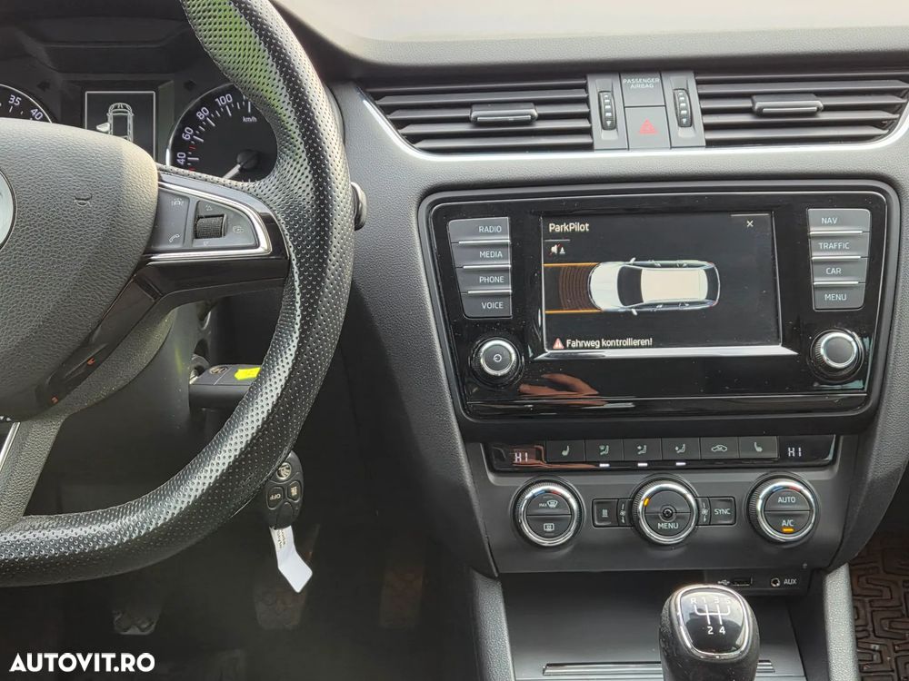 Skoda Octavia 1.6 TDI (Green tec) Style - 19