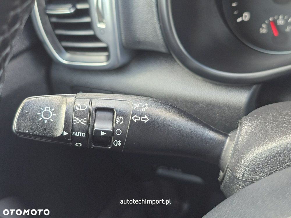 Kia Sportage 1.7 CRDI 2WD ISG Spirit - 17
