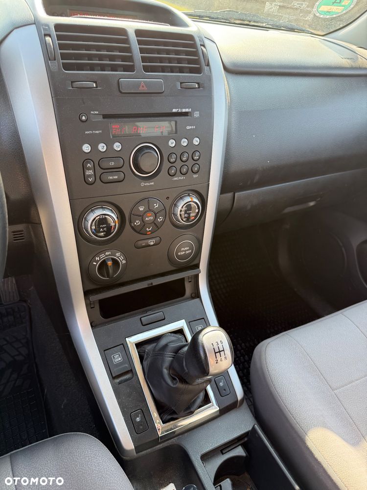 Suzuki Grand Vitara 1.9 DDiS - 24