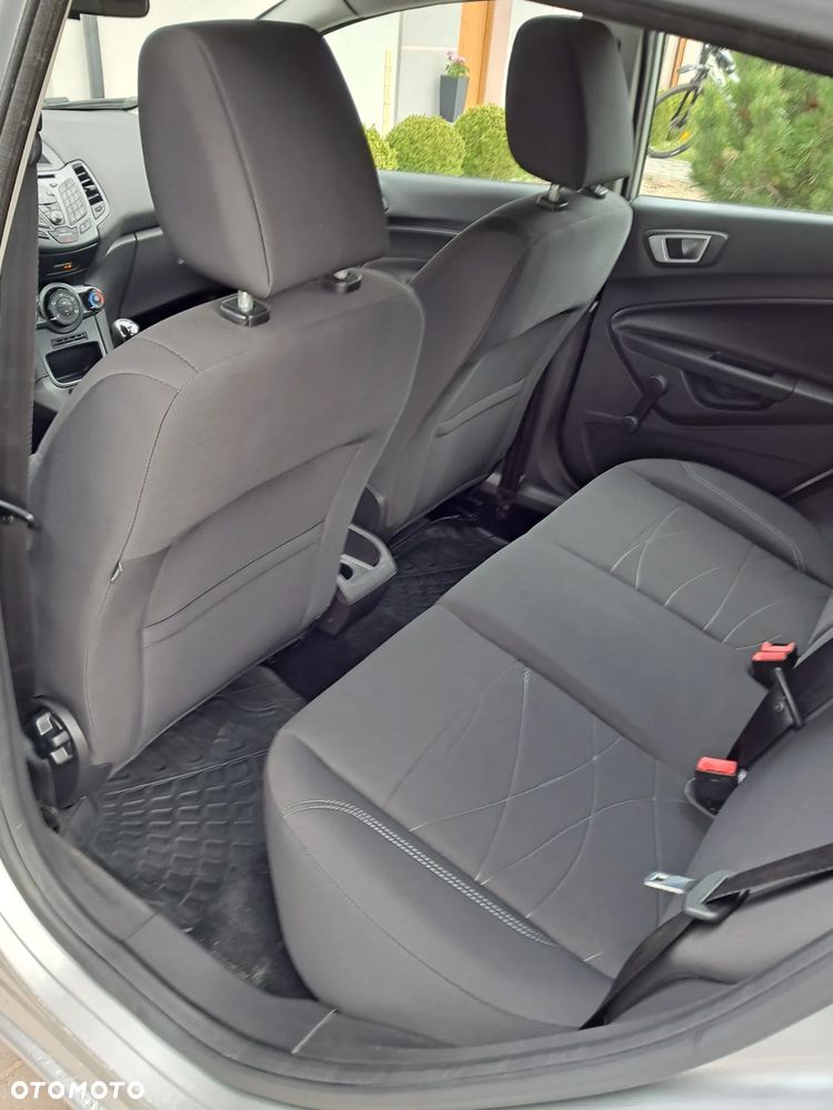 Ford Fiesta 1.5 TDCi Celebration - 13