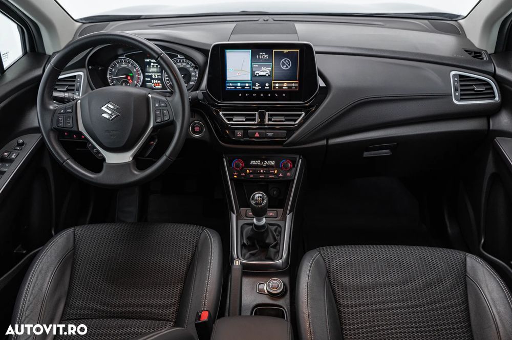 Suzuki S-Cross - 11