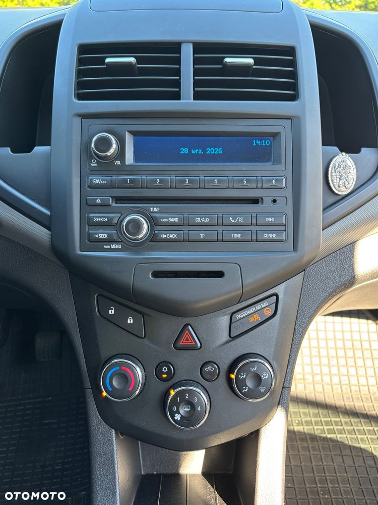 Chevrolet Aveo 1.2 LS - 11