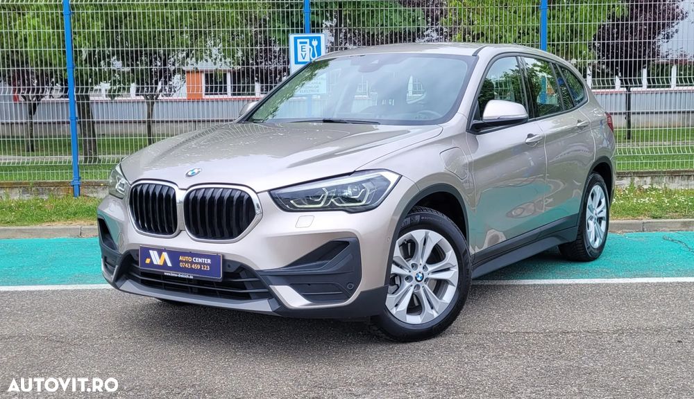 BMW X1 xDrive25e Sport Line - 1