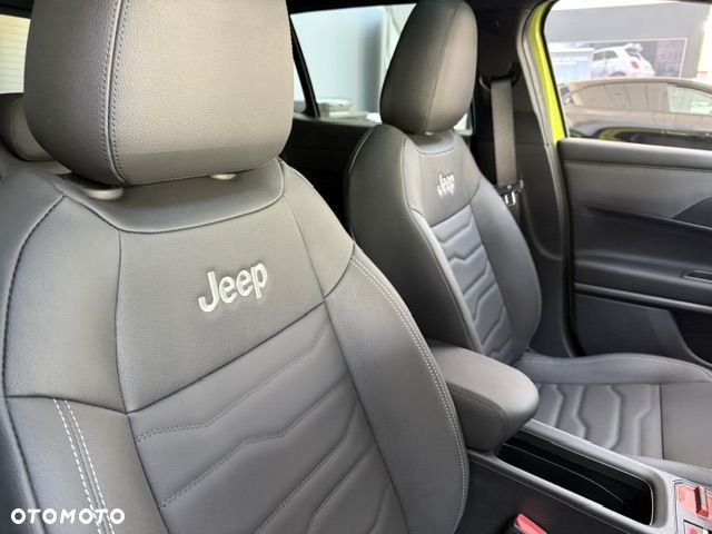 Jeep Avenger 1.2 T3 mHEV Summit FWD eDCT6 - 7
