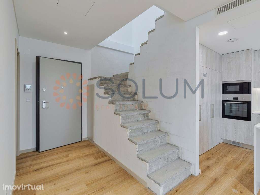 Duplex T4 com 2 Terraços Panorâmicos e Box para 2 Carros - Montijo - Grande imagem: 2/19