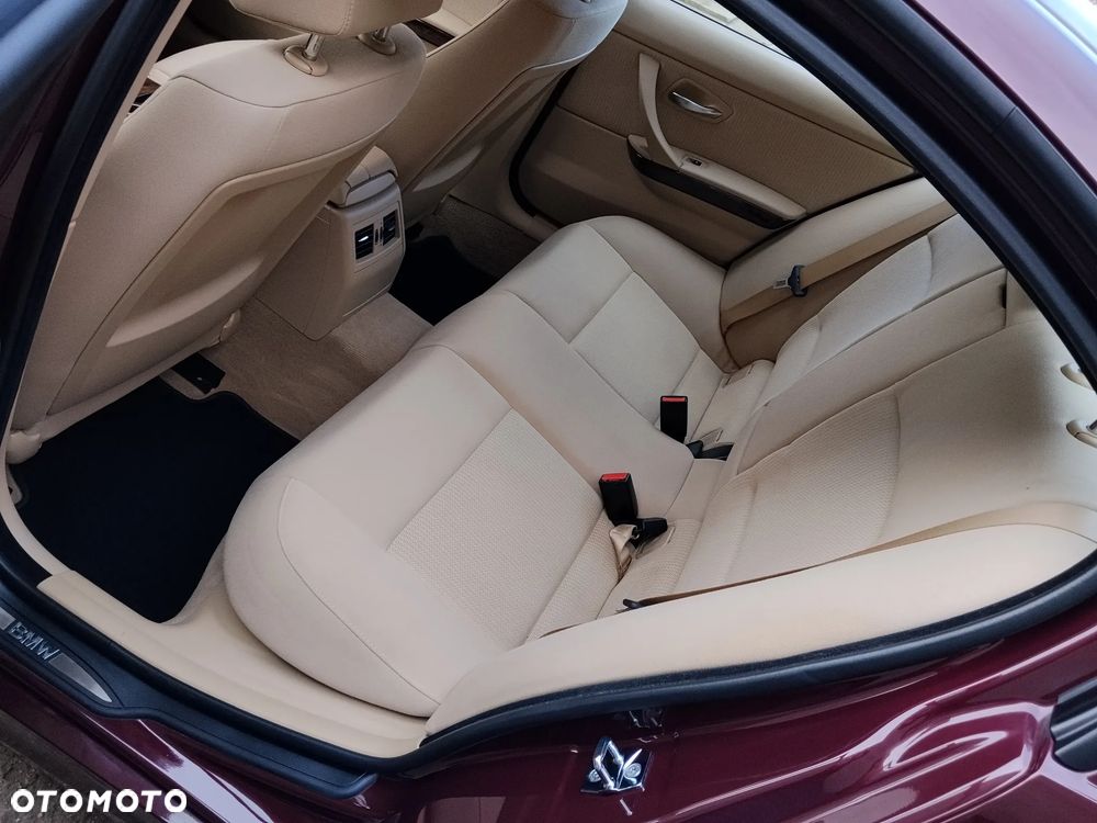 BMW Seria 3 - 21