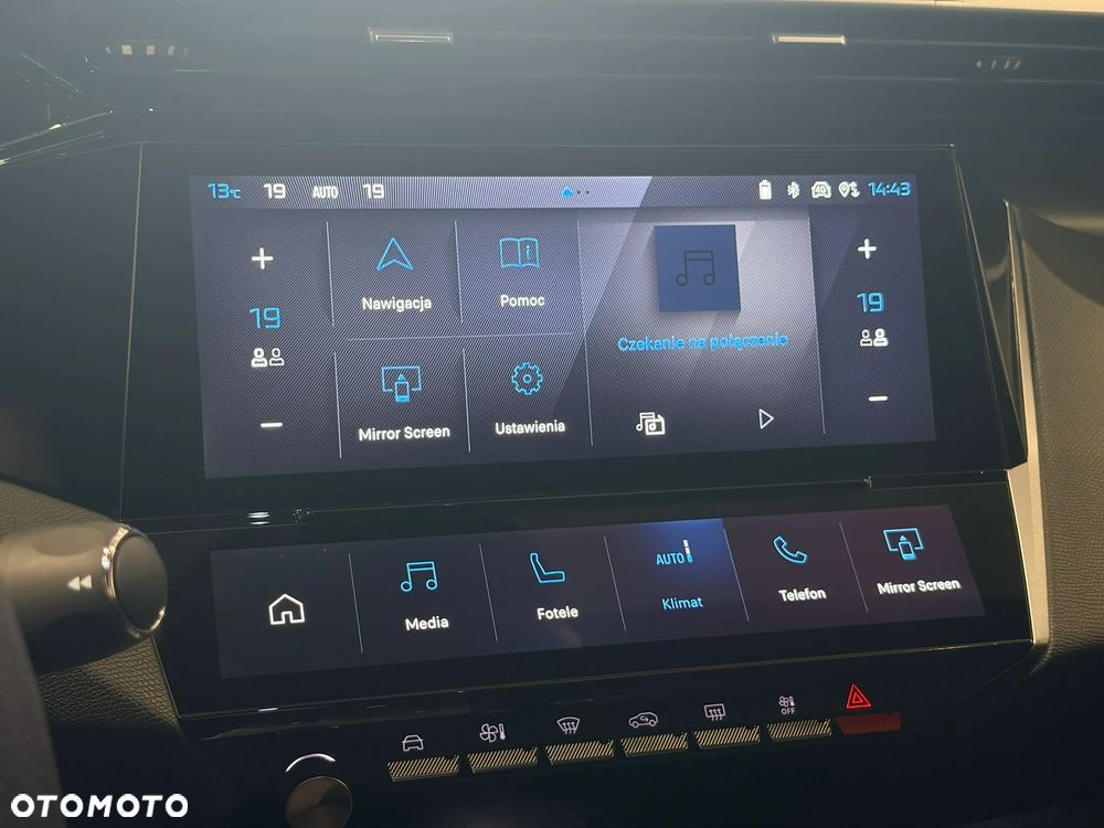 Peugeot 408 1.6 Plug-in Hybrid 240 GT Exclusive e-DCS7 - 29