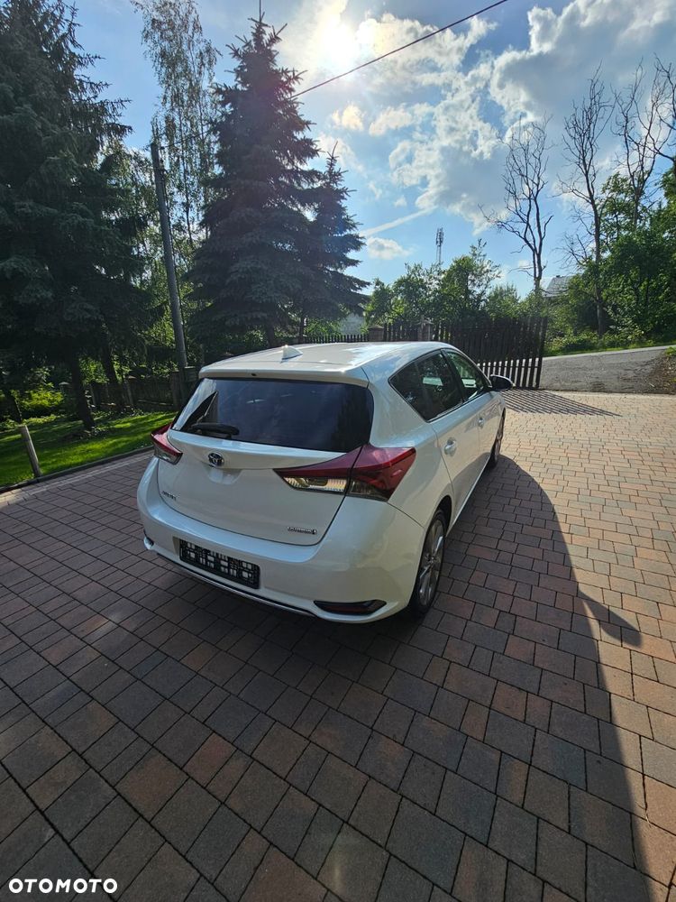 Toyota Auris - 10
