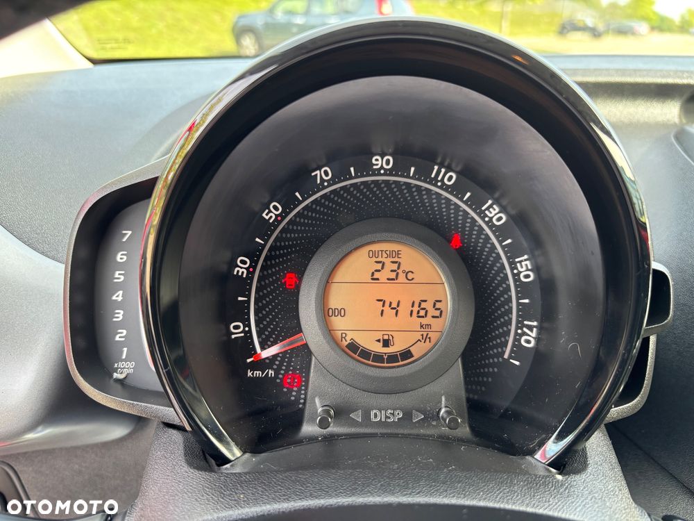 Toyota Aygo 1.0 VVT-i Color Edition - 32