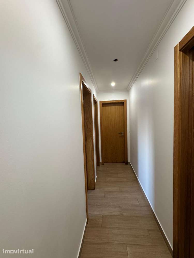 T2 para Arrendamento na Bobadela – Loures 1.100€/mês