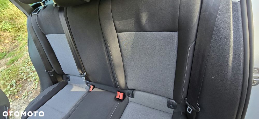Volkswagen Golf - 19