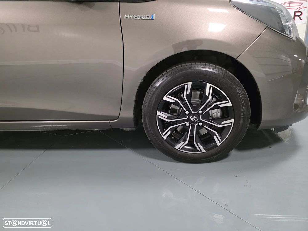 Toyota Yaris 1.5 HSD Comfort+P.Style - 4