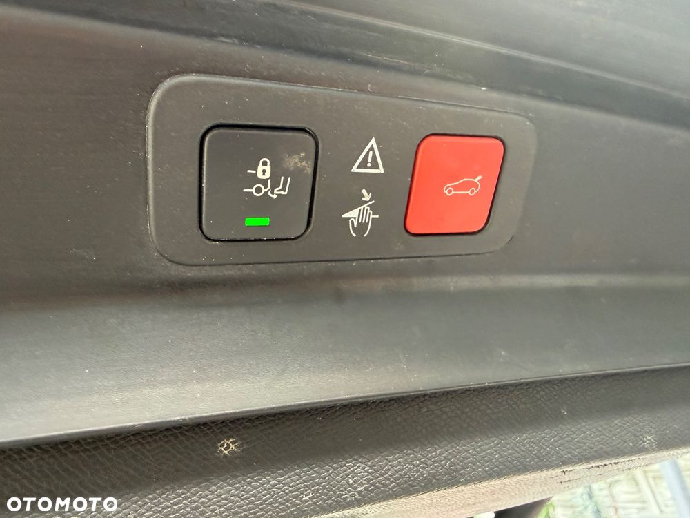 Peugeot 5008 PureTech 130 EAT8 Stop & Start Allure Pack - 16