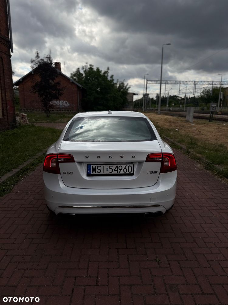 Volvo S60 2.5 T5 AWD - 4
