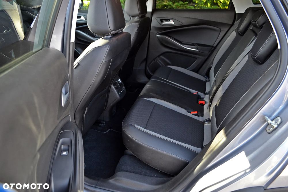 Opel Grandland X 1.2 Start/Stop 120 Jahre - 16