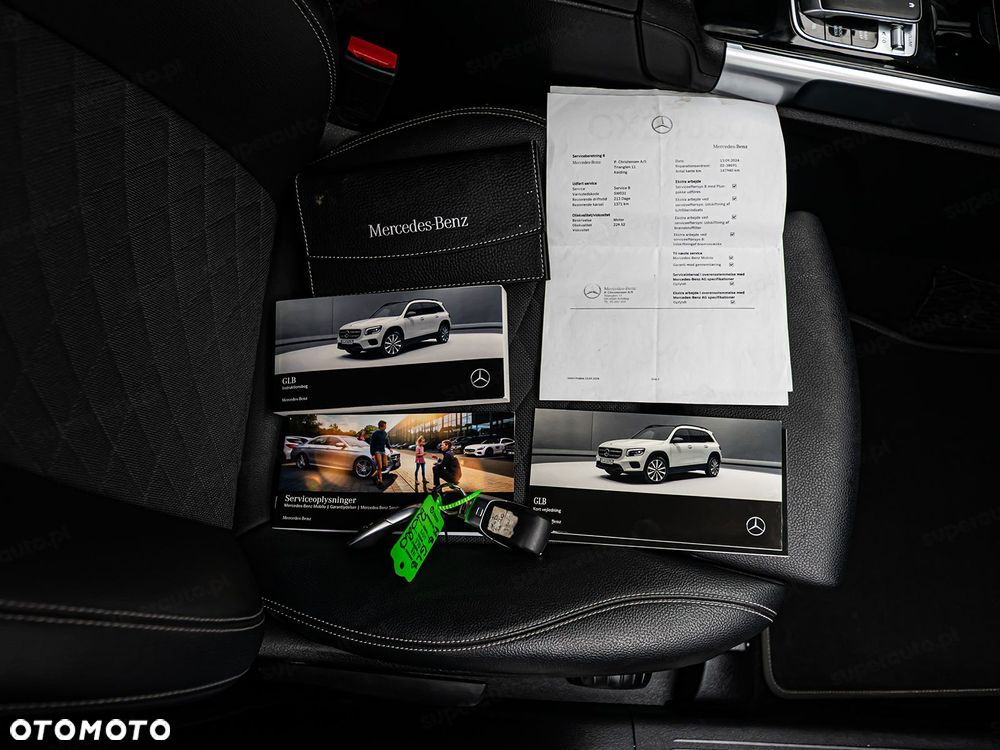 Mercedes-Benz GLB 200 d Progressive 8G-DCT - 32