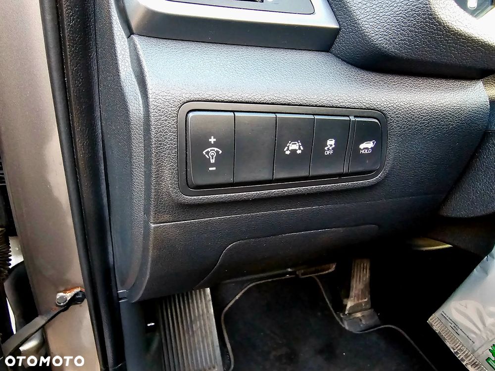 Hyundai Tucson 1.7 CRDI BlueDrive GO 2WD DCT - 23