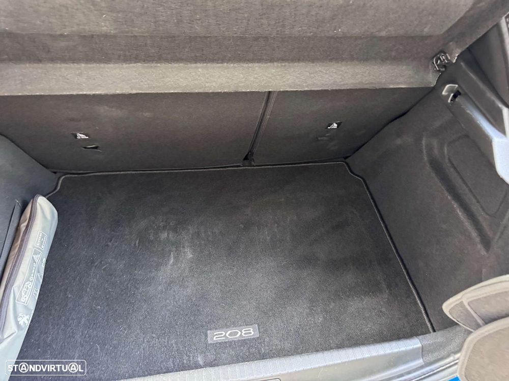 Peugeot 208 1.2 PureTech GT - 34