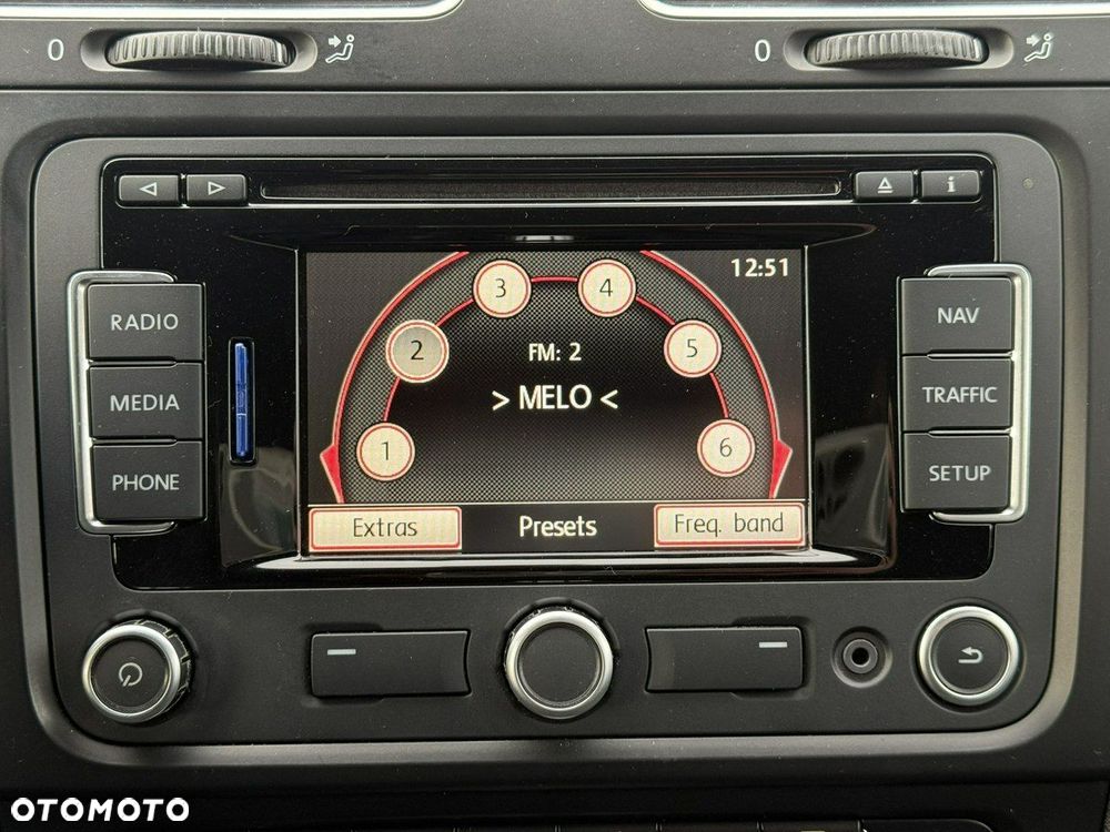 Volkswagen Golf - 22