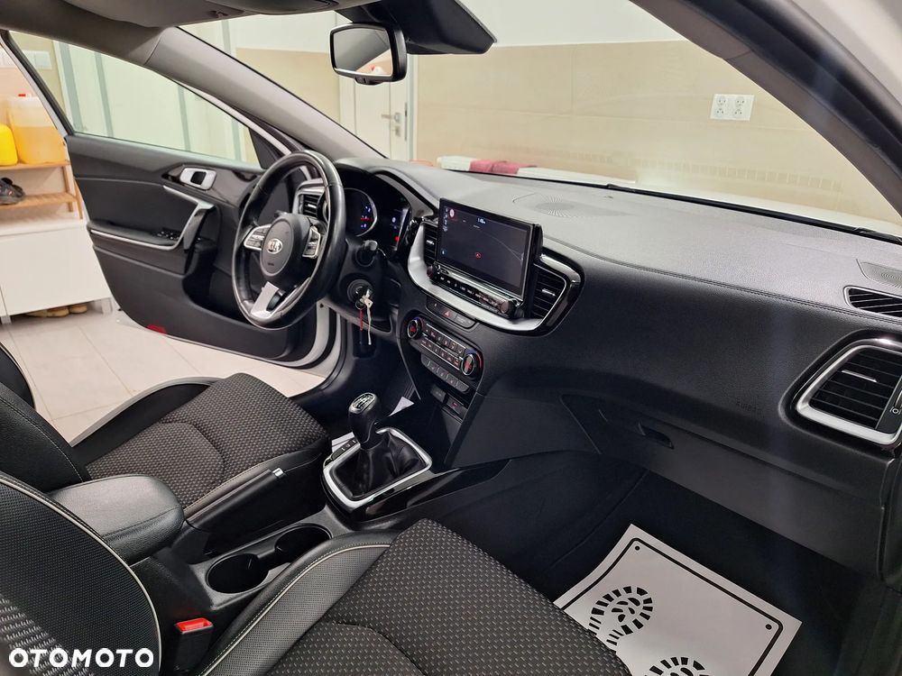 Kia XCeed 1.4 T-GDI OPF JBL SOUND EDITION - 27