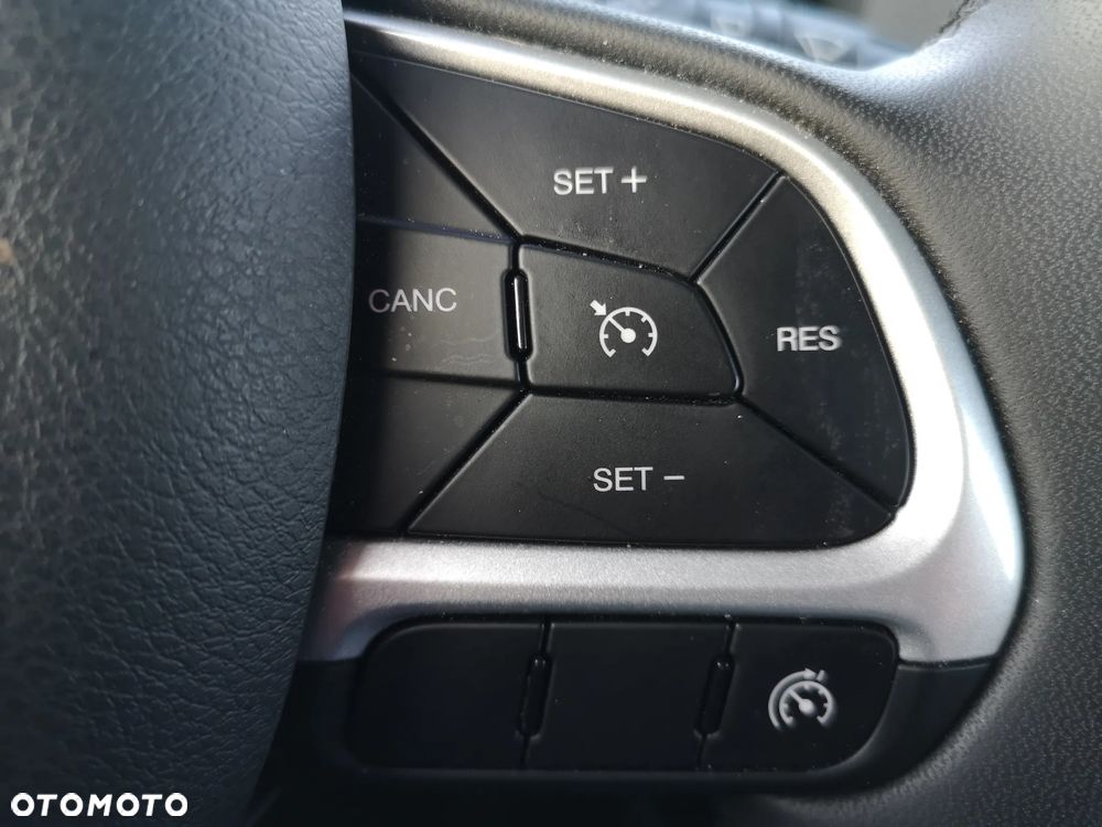 Jeep Renegade 1.5 T4 mHEV Longitude FWD S&S DCT - 14