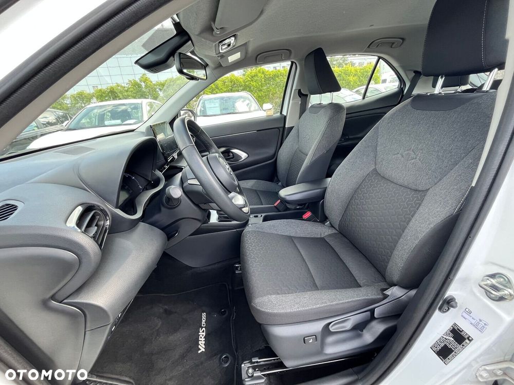 Toyota Yaris Cross Hybrid 1.5 Comfort - 29