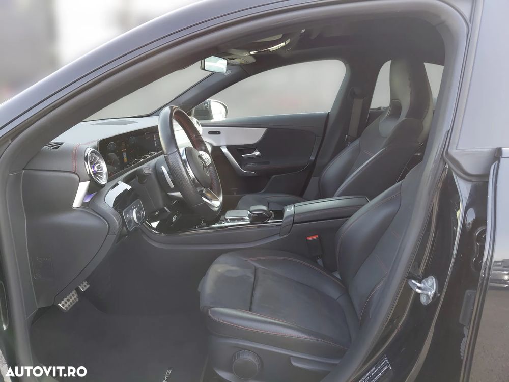 Mercedes-Benz CLA - 12