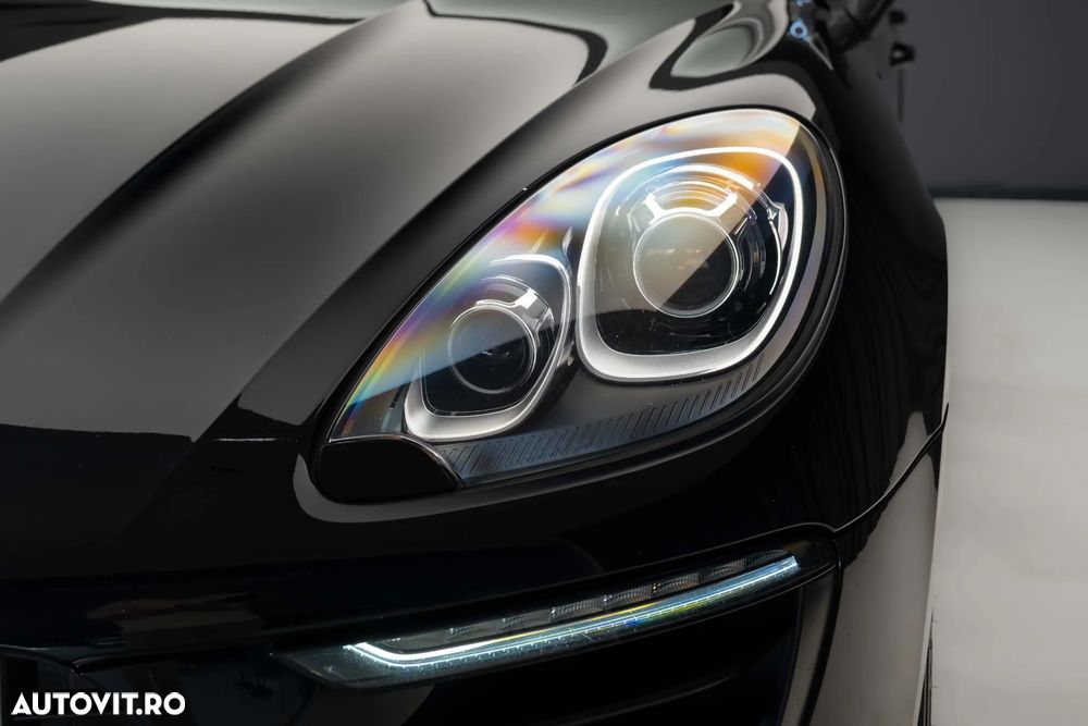 Porsche Macan Standard - 4