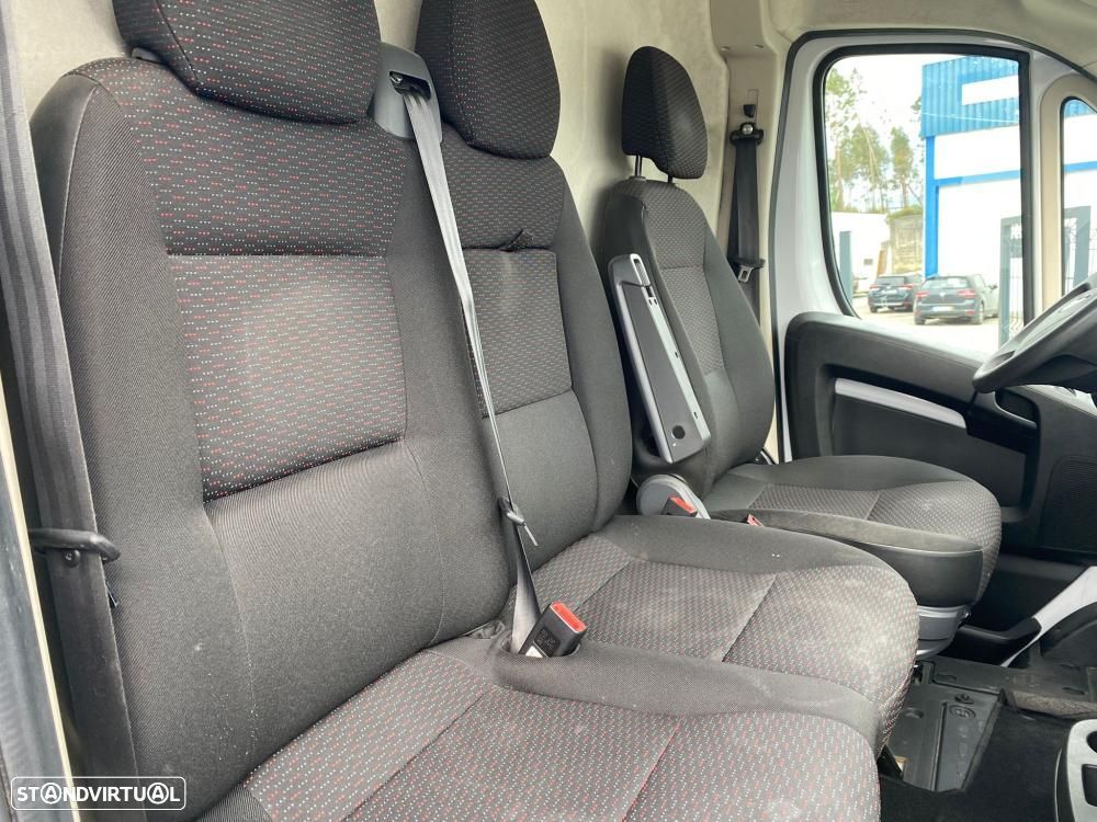Opel Movano Van - 8
