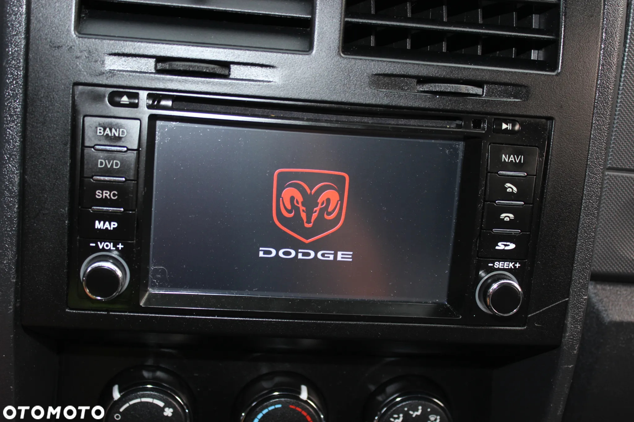 Dodge Nitro 2.8 CRD DPF SXT - 23