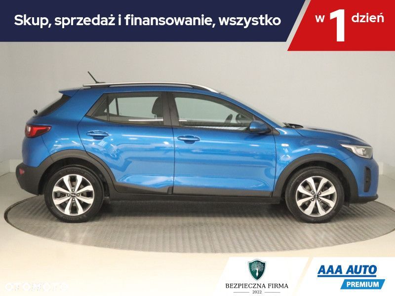 Kia Stonic - 8