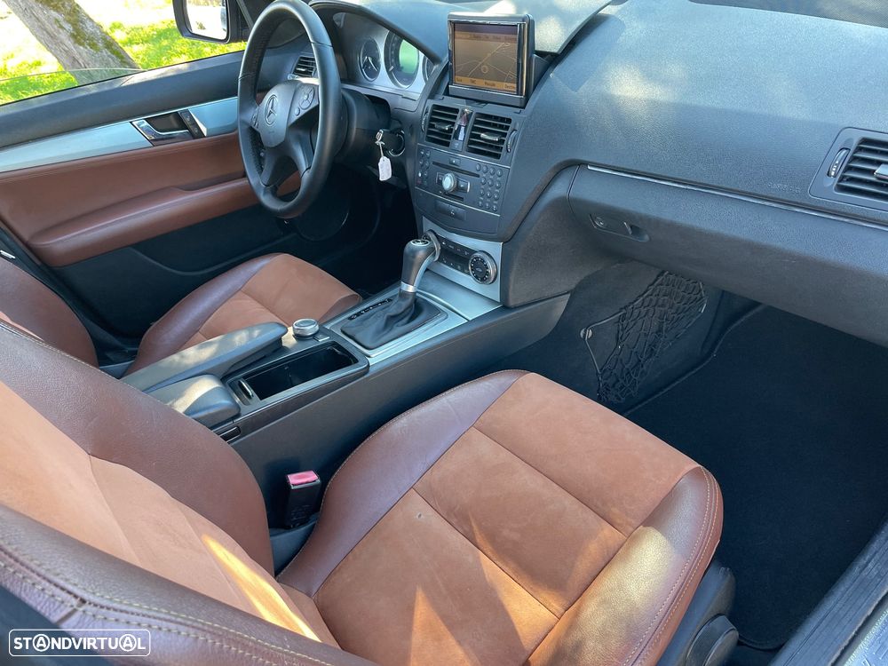 Mercedes-Benz C 300 - 23