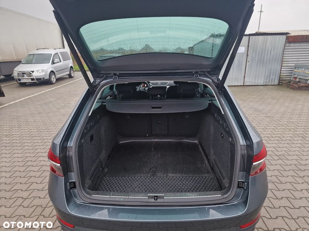 Skoda Superb 2.0 TDI SCR Ambition DSG - 10