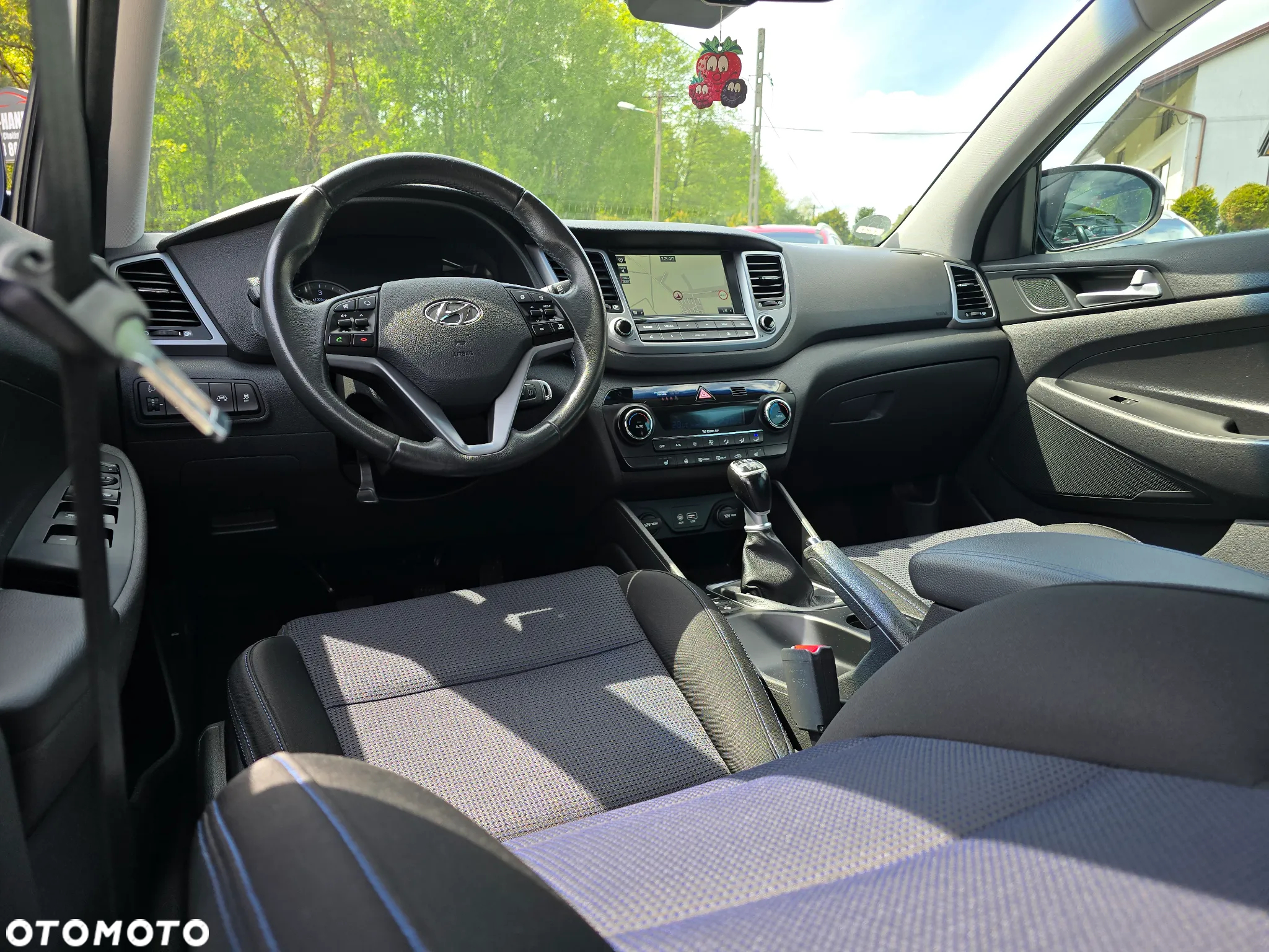 Hyundai Tucson 1.7 CRDI BlueDrive Style 2WD - 17
