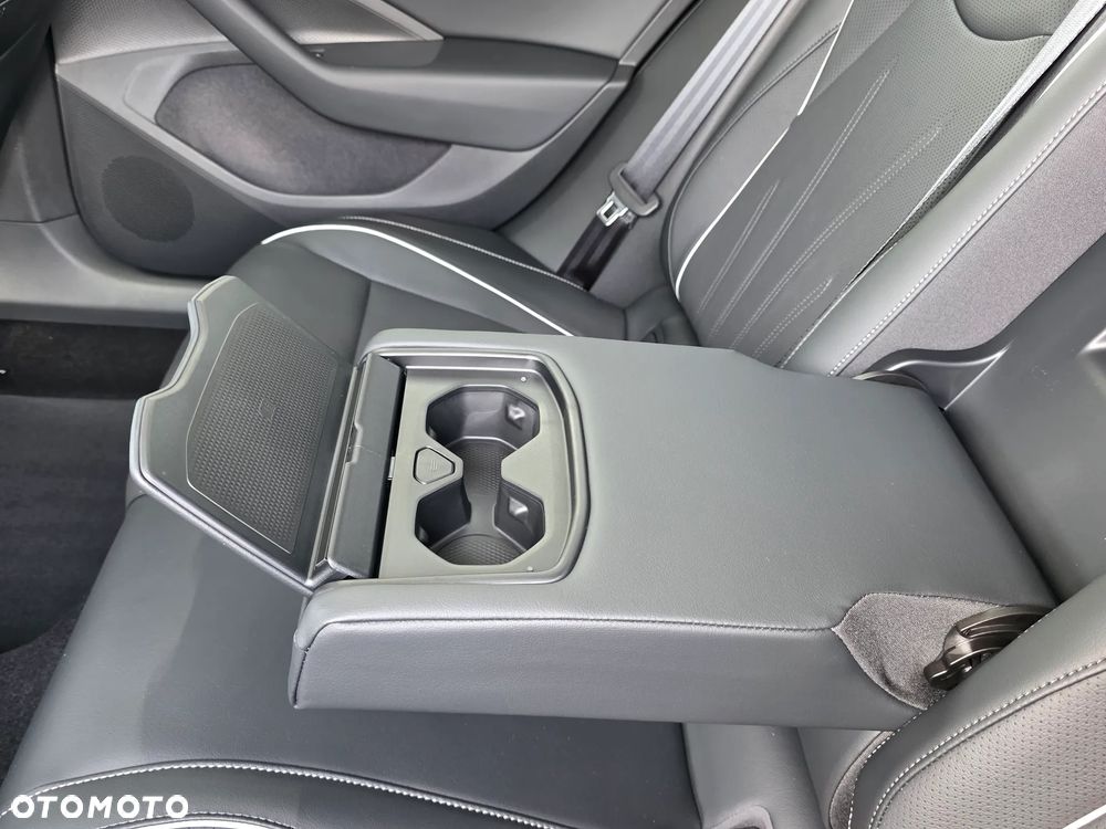 Volkswagen Passat 2.0 TDI SCR Style DSG - 17