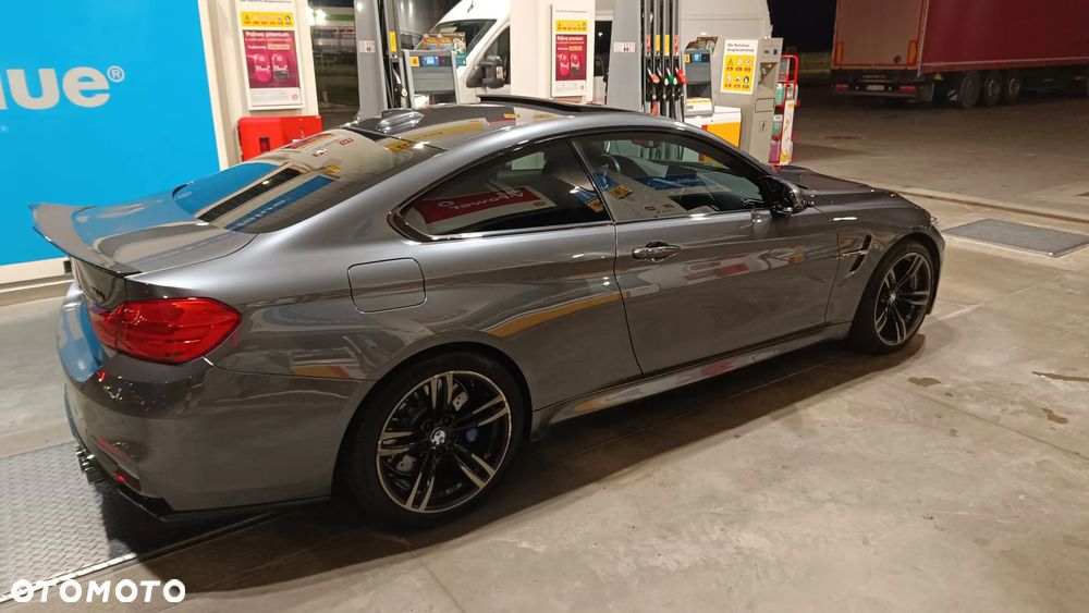 BMW M4 Coupe DKG - 9