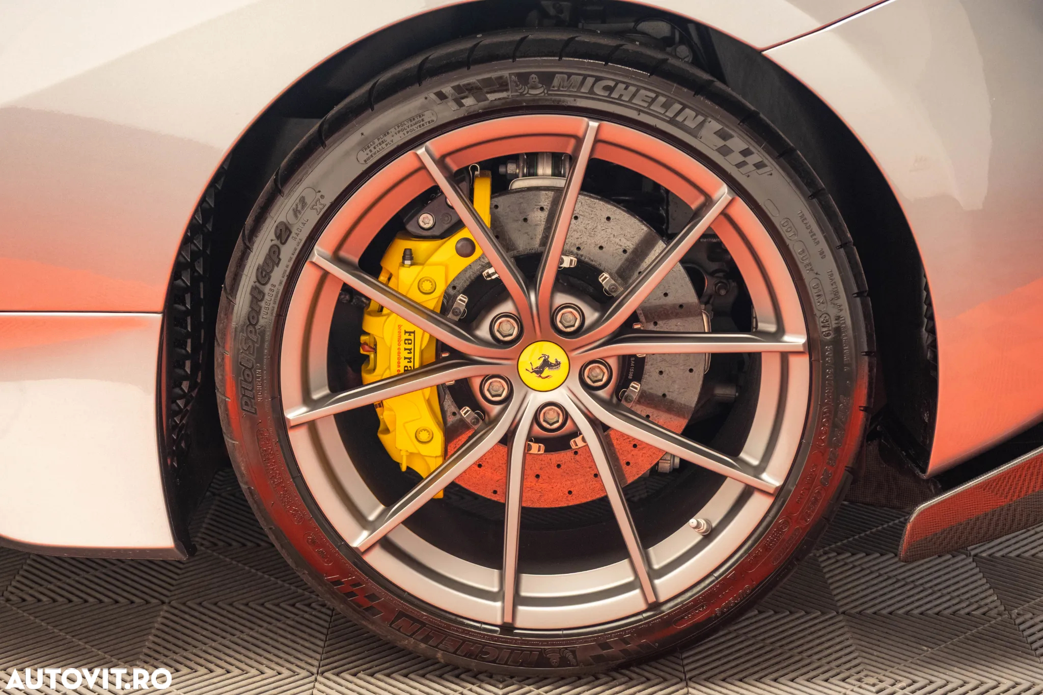 Ferrari 488 GTB - 11
