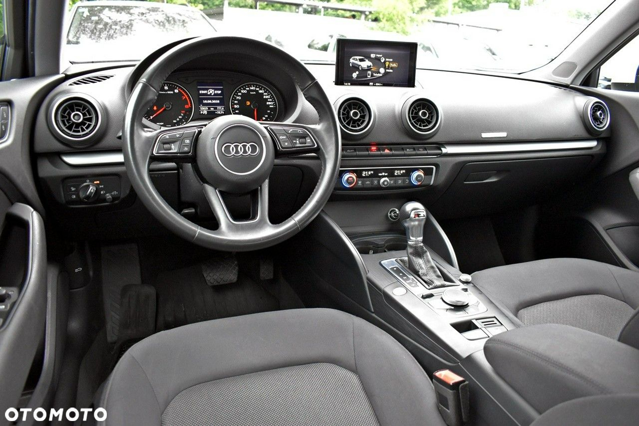 Audi A3 35 TFSI S tronic - 12