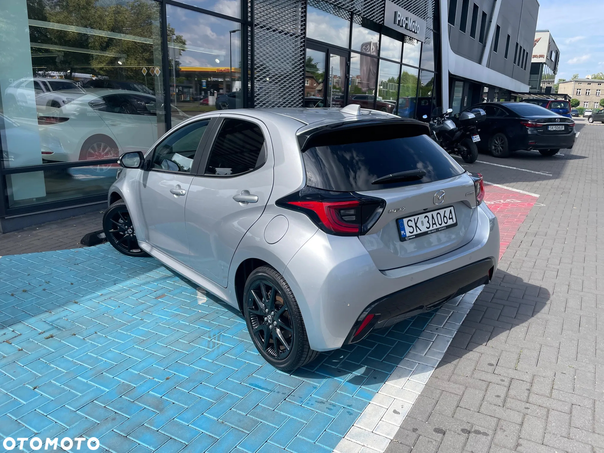 Mazda 2 - 5