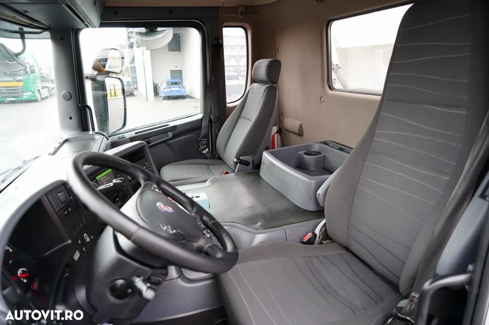 Scania P 410 / 8x4 / BASCULATOR 2 LATERAL / HIDRODOXIE LATERALĂ / BORDMATIC / OPTICRUISE / ANVELOPE 100% / EURO 6 - 28