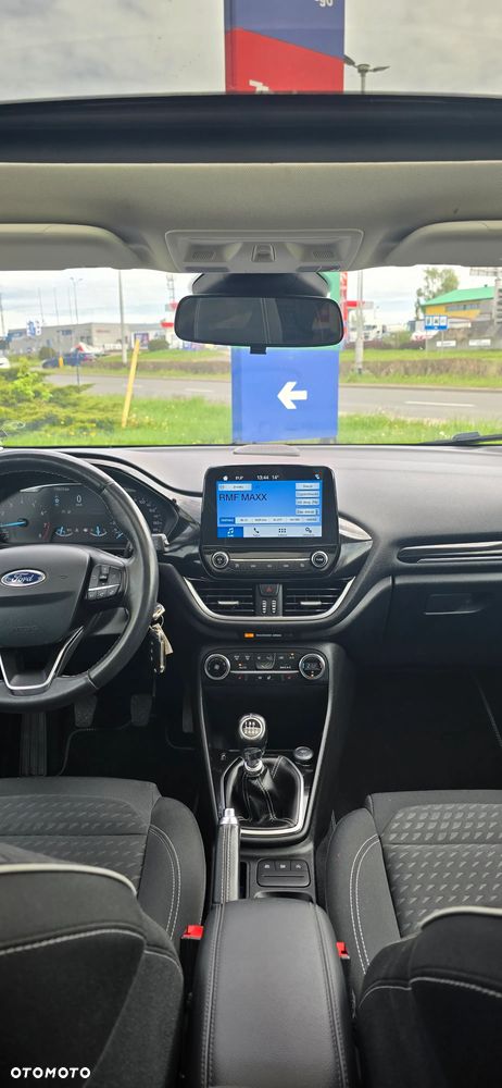 Ford Fiesta - 22