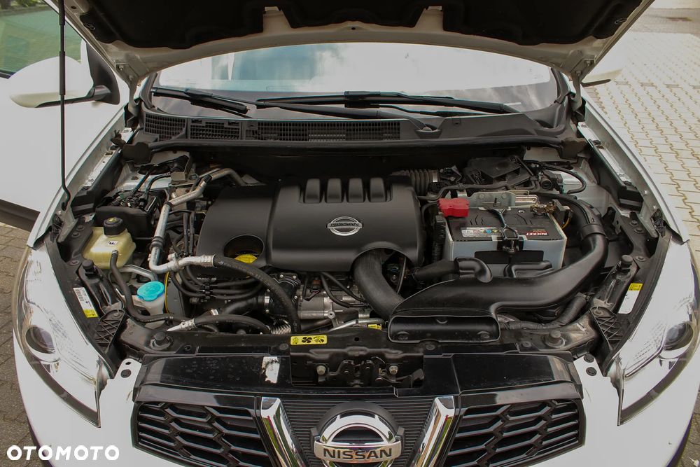 Nissan Qashqai 2.0 dCi DPF tekna - 40