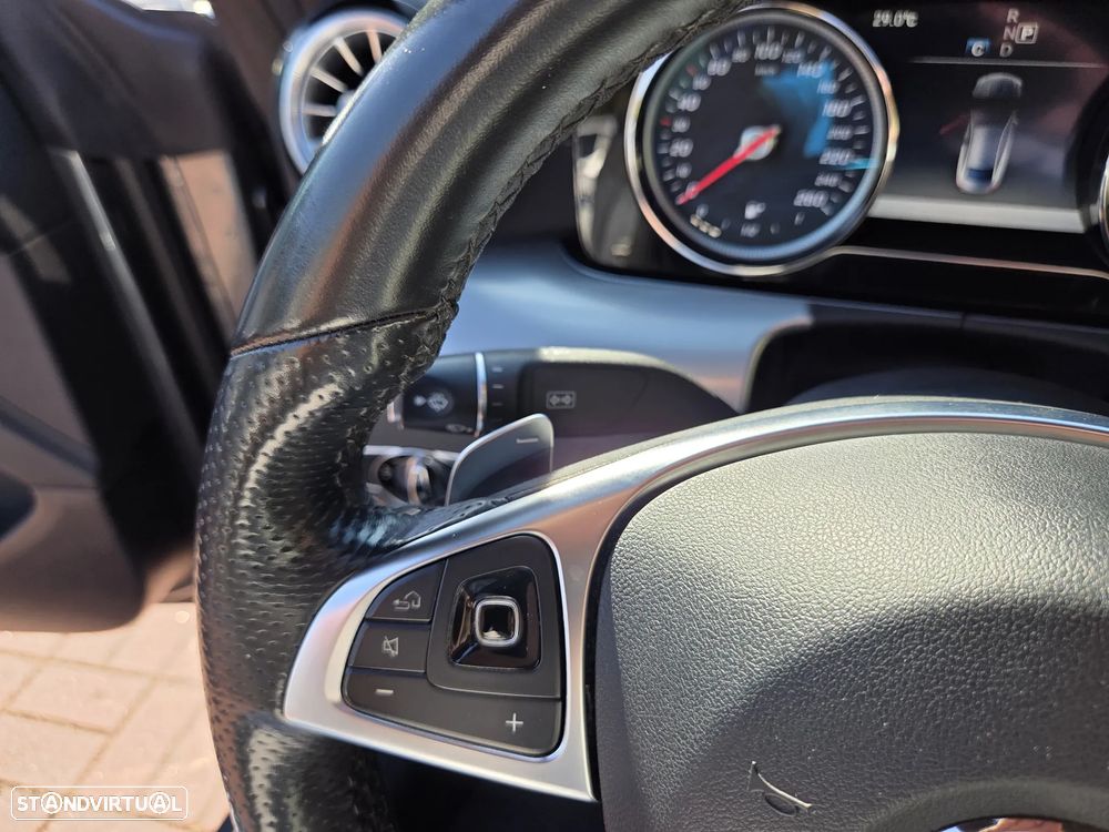 Mercedes-Benz E 220 d Coupe 9G-TRONIC AMG Line - 22