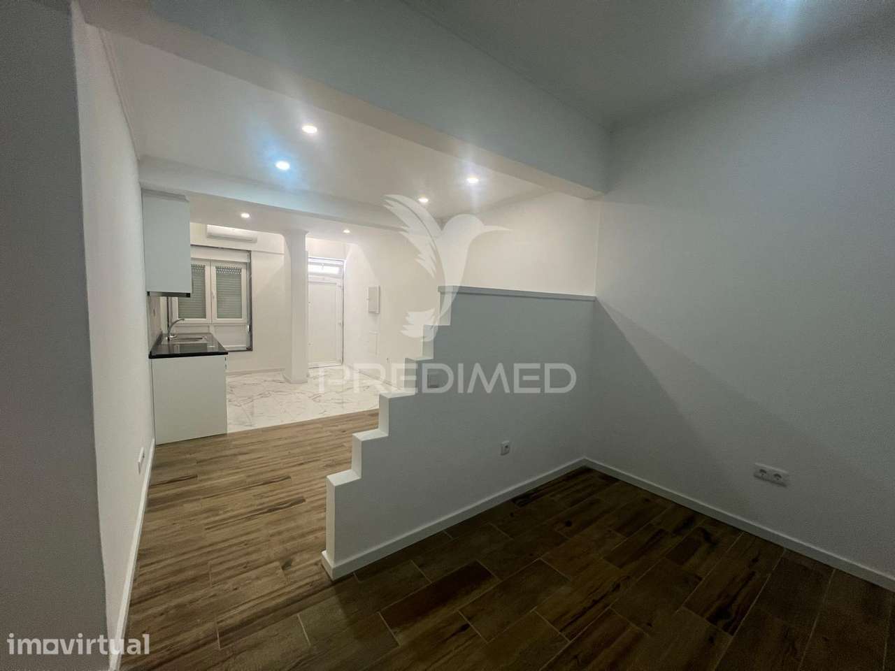Apartamento T1 Totalmente Remodelado na Baixa da Banheira - Grande imagem: 3/9